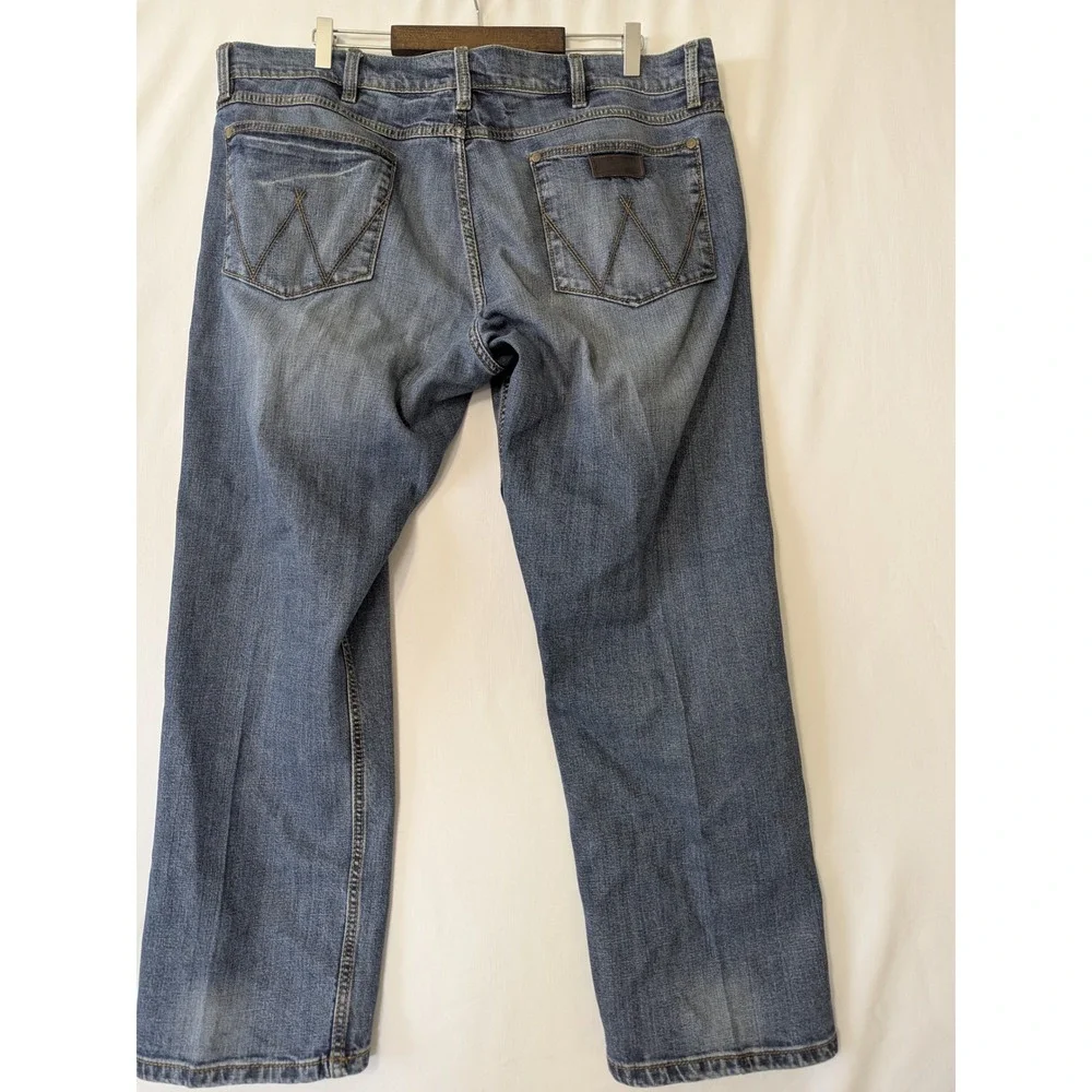 Wrangler Retro Jeans Mens 38x30 (29) Blue Slim Straight Medium Wash Stretch